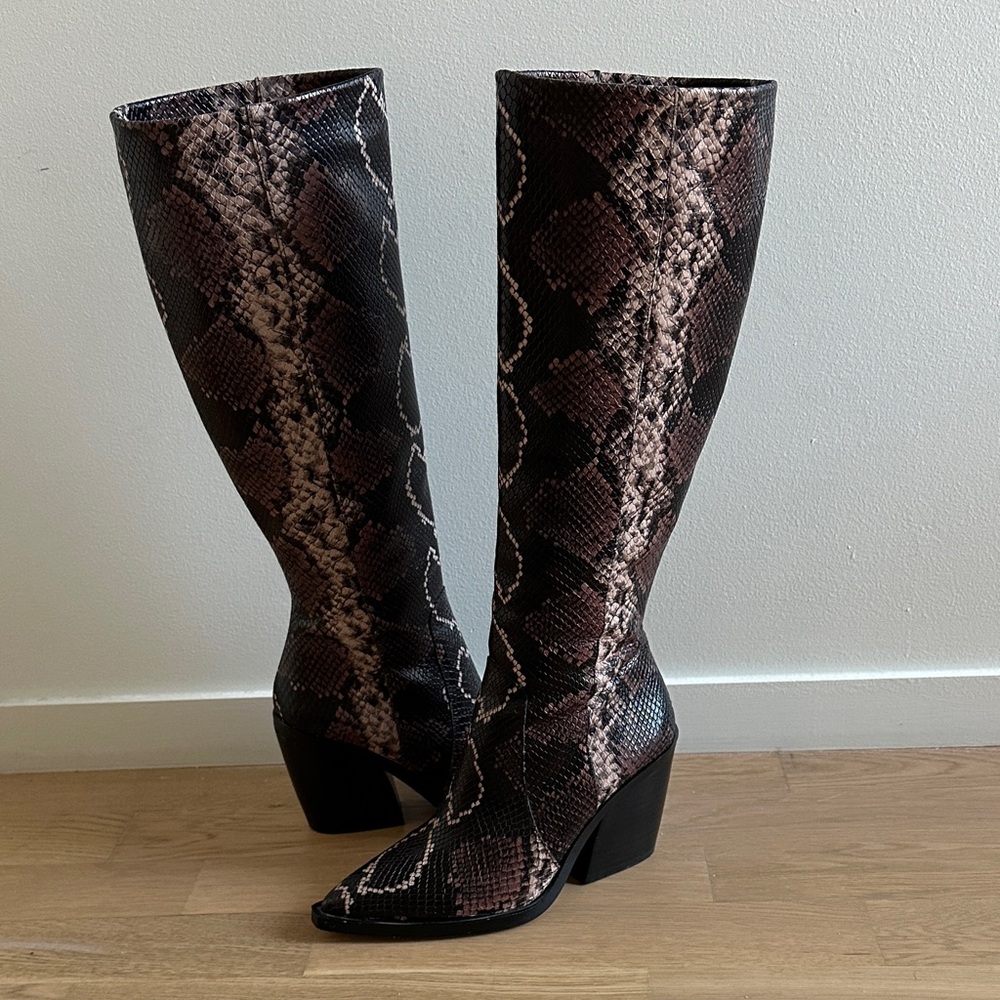 Vince Camuto Black and Brown Patterned Heeled Boots